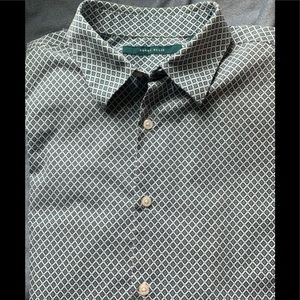 Perry Ellis long sleeve button down shirt